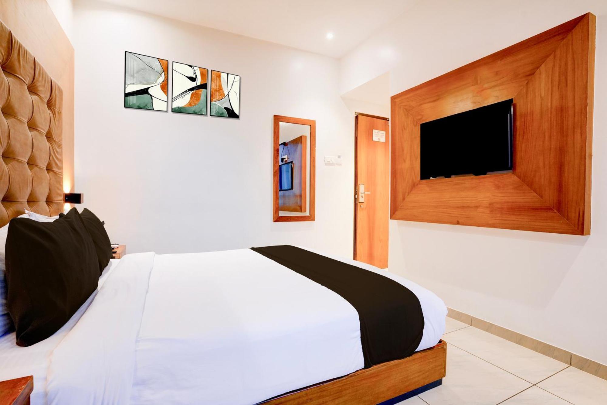 Super Townhouse Oak Times Square Le Western Bombaj Exteriér fotografie
