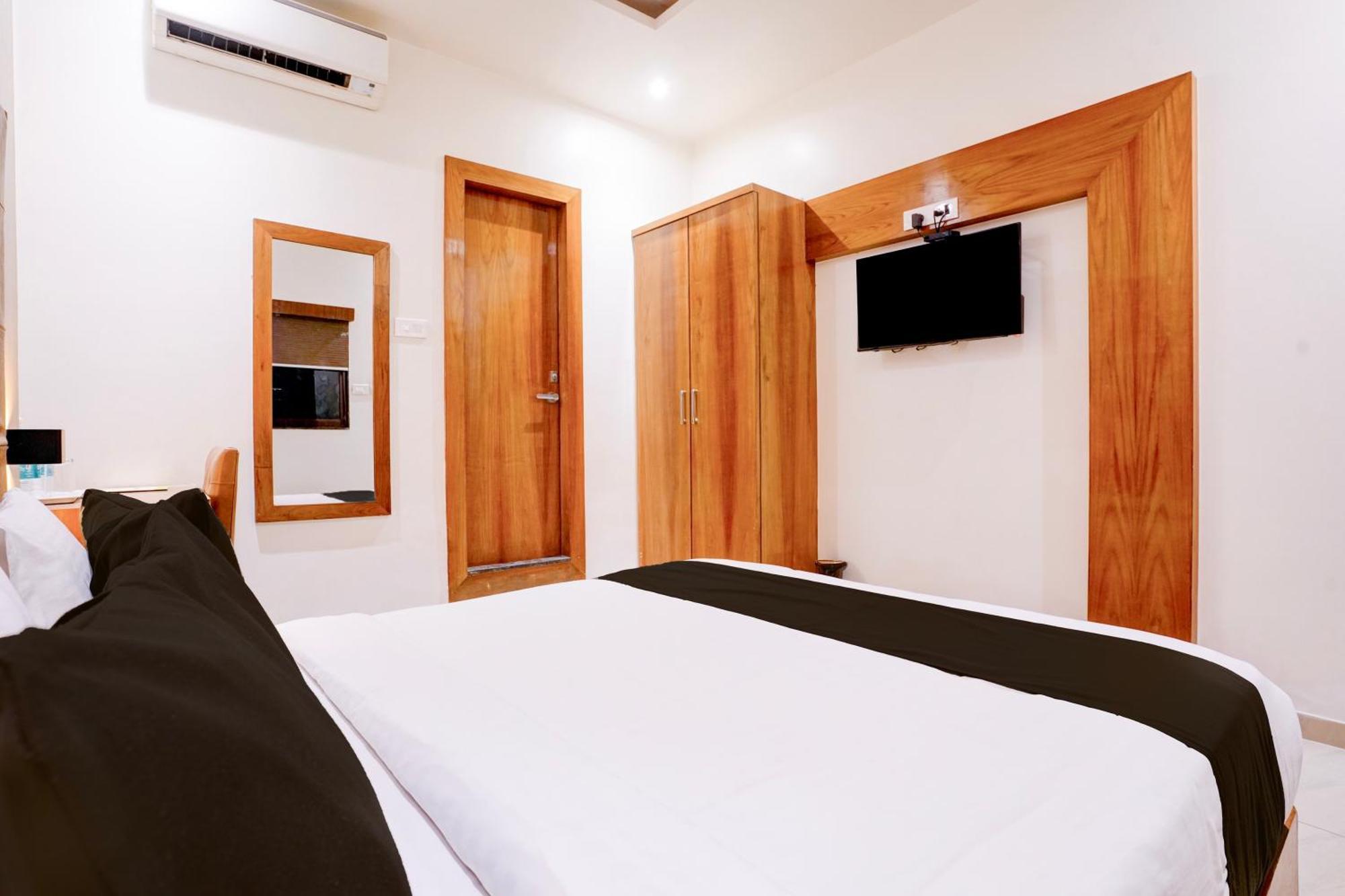Super Townhouse Oak Times Square Le Western Bombaj Exteriér fotografie