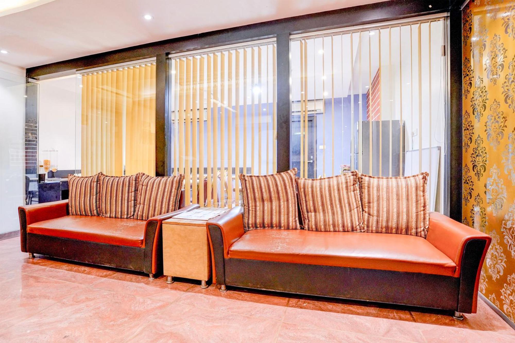 Super Townhouse Oak Times Square Le Western Bombaj Exteriér fotografie